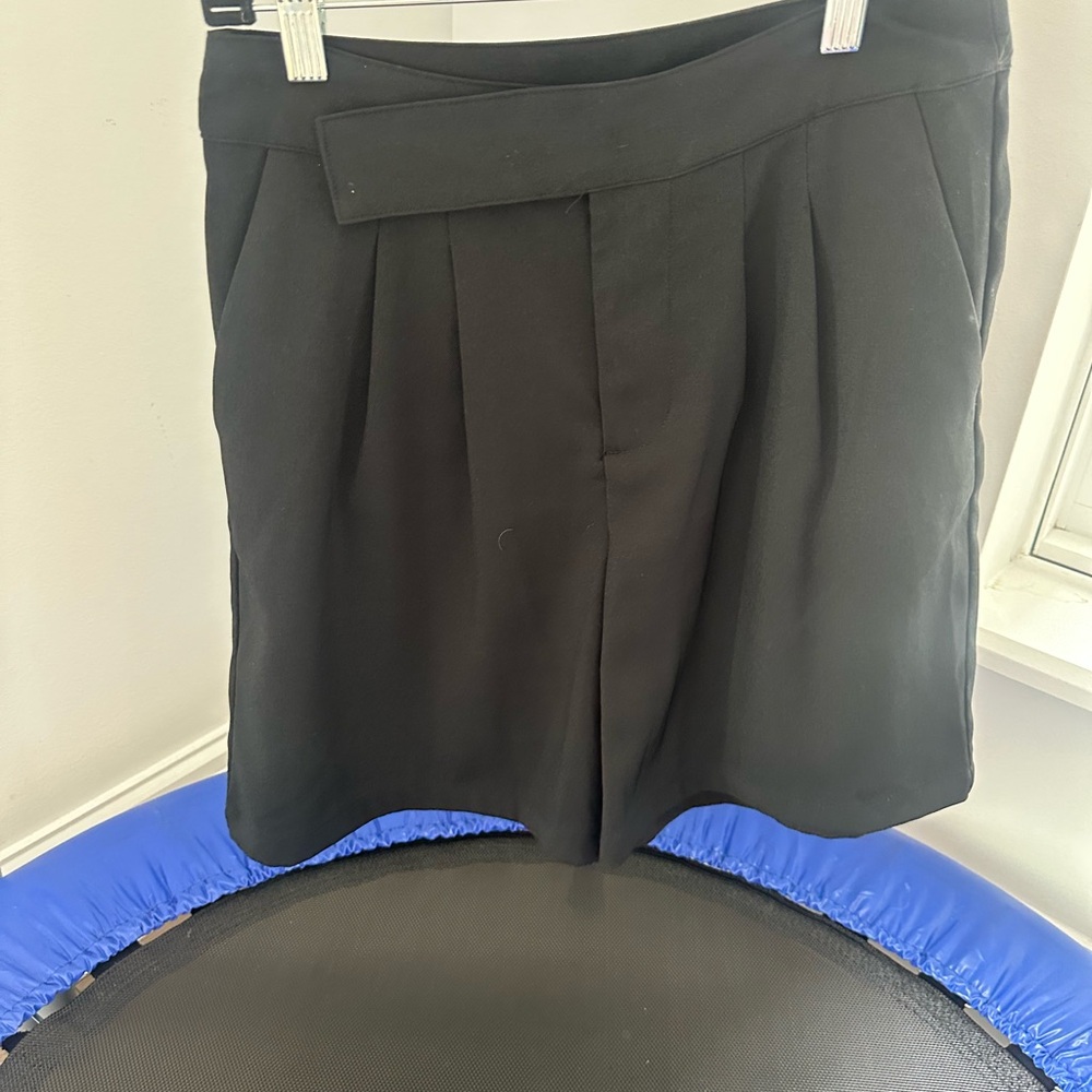 Black Pleated Shorts